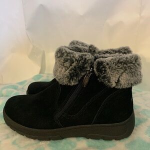 Khombu suede and faux leather memory foam boots